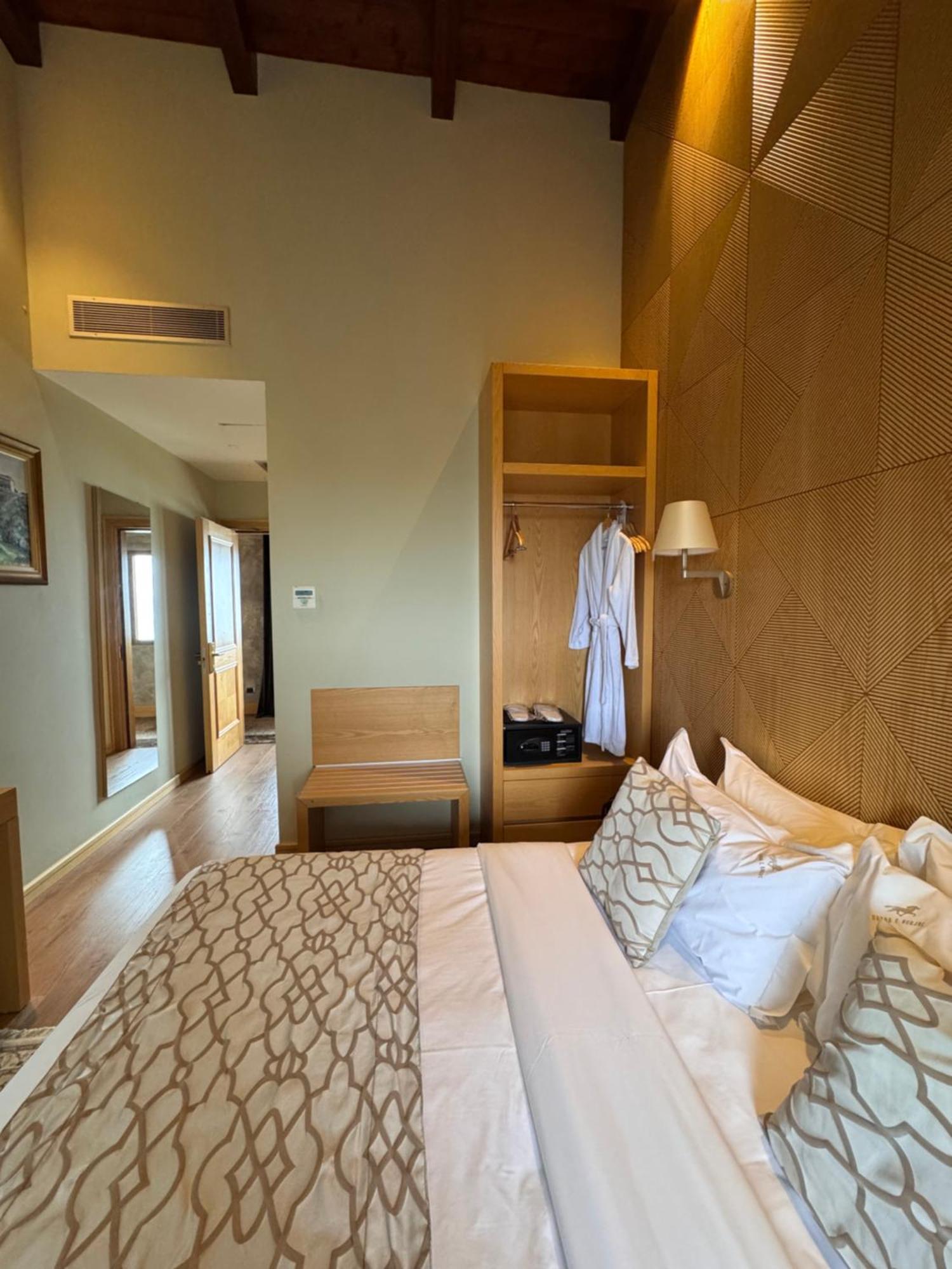 Agroturizem Kodra E Kuajve Hotel Škalngur Kültér fotó